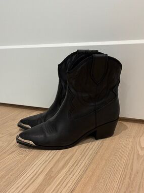 Aldo Valley cowboy boots